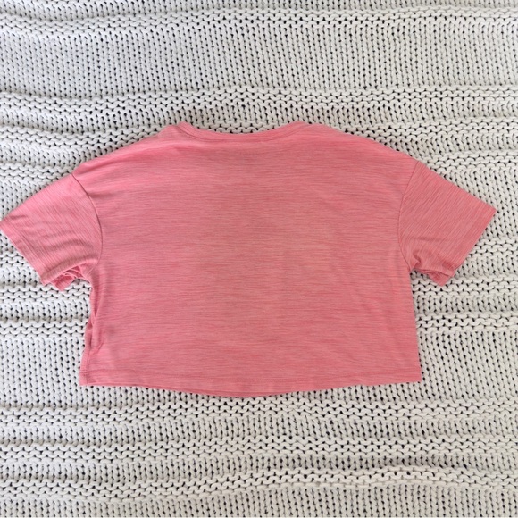 Old Navy Breathe ON Short-Sleeve Cropped Slub-Knit Performance T-Shirt for Girls - Picture 5 of 5